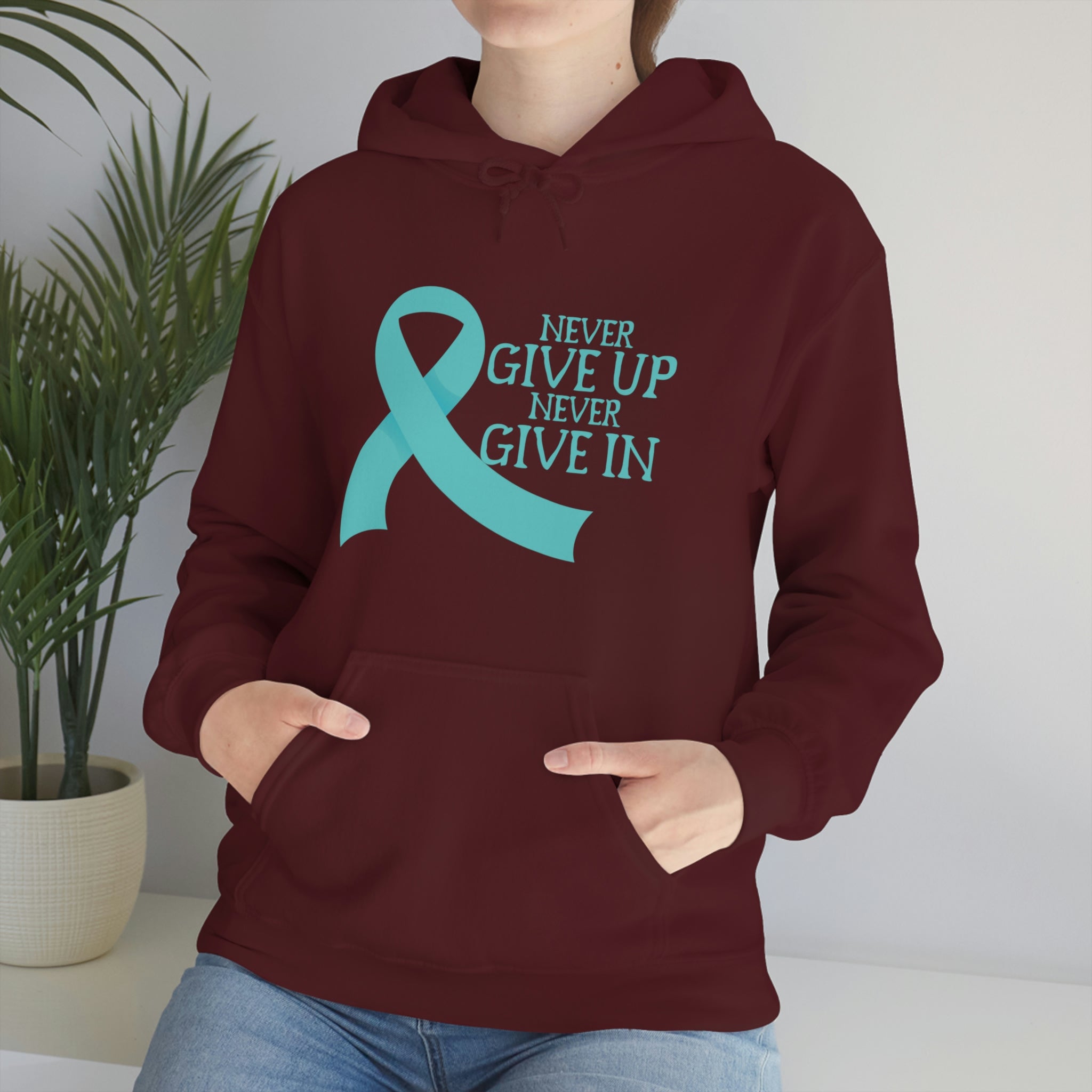 Never Give Up Never Give In - Unisex Heavy Blend™ Hooded Sweatshirt