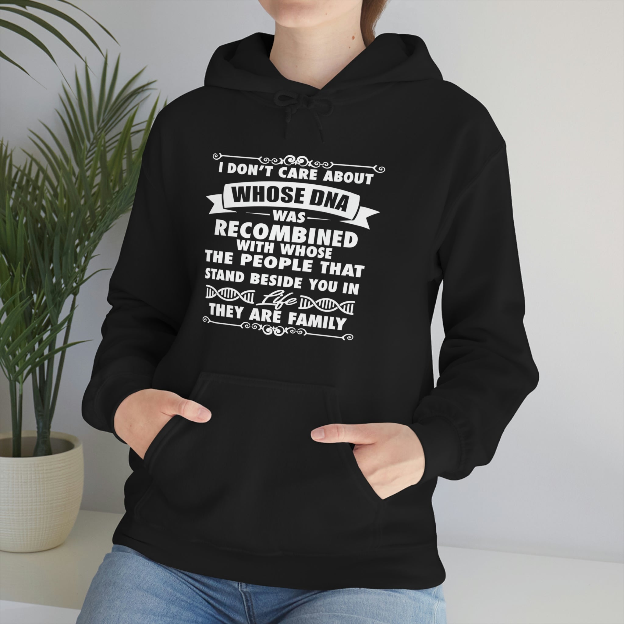 People That Stand Beside You Are Family - Unisex Heavy Blend™ Hooded Sweatshirt