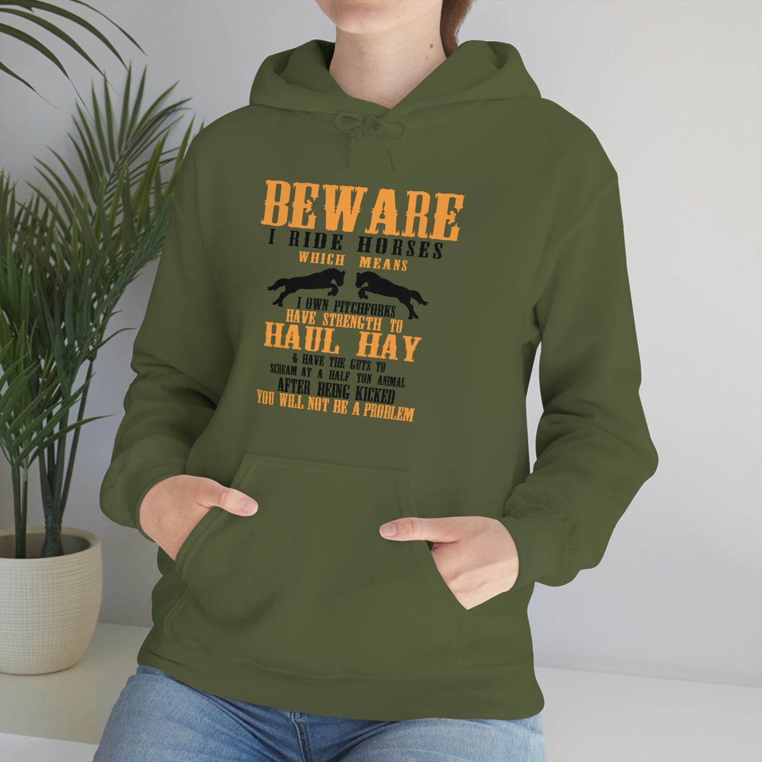 Beware I Ride Horses - Unisex Heavy Blend™ Hooded Sweatshirt