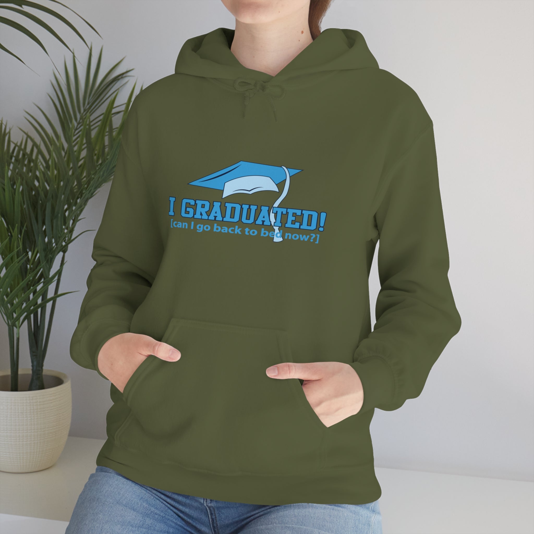 I Graduated! Can I Go Back To Bed Now - Unisex Heavy Blend™ Hooded Sweatshirt