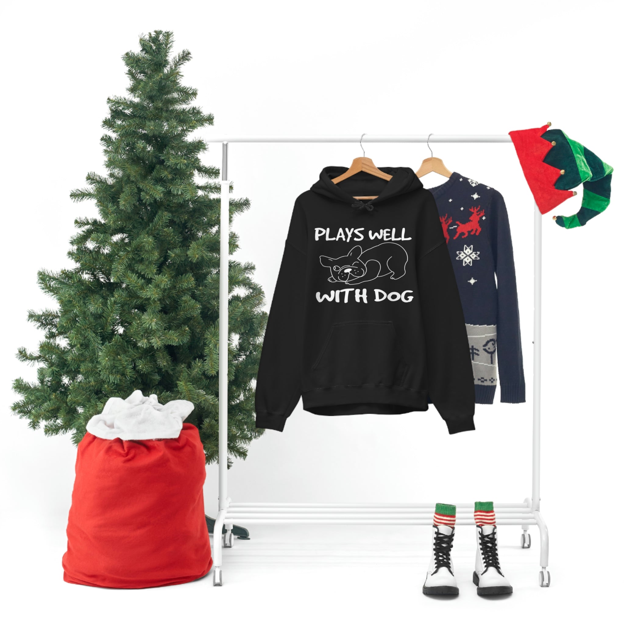 Plays Well With Dog - Unisex Heavy Blend™ Hooded Sweatshirt