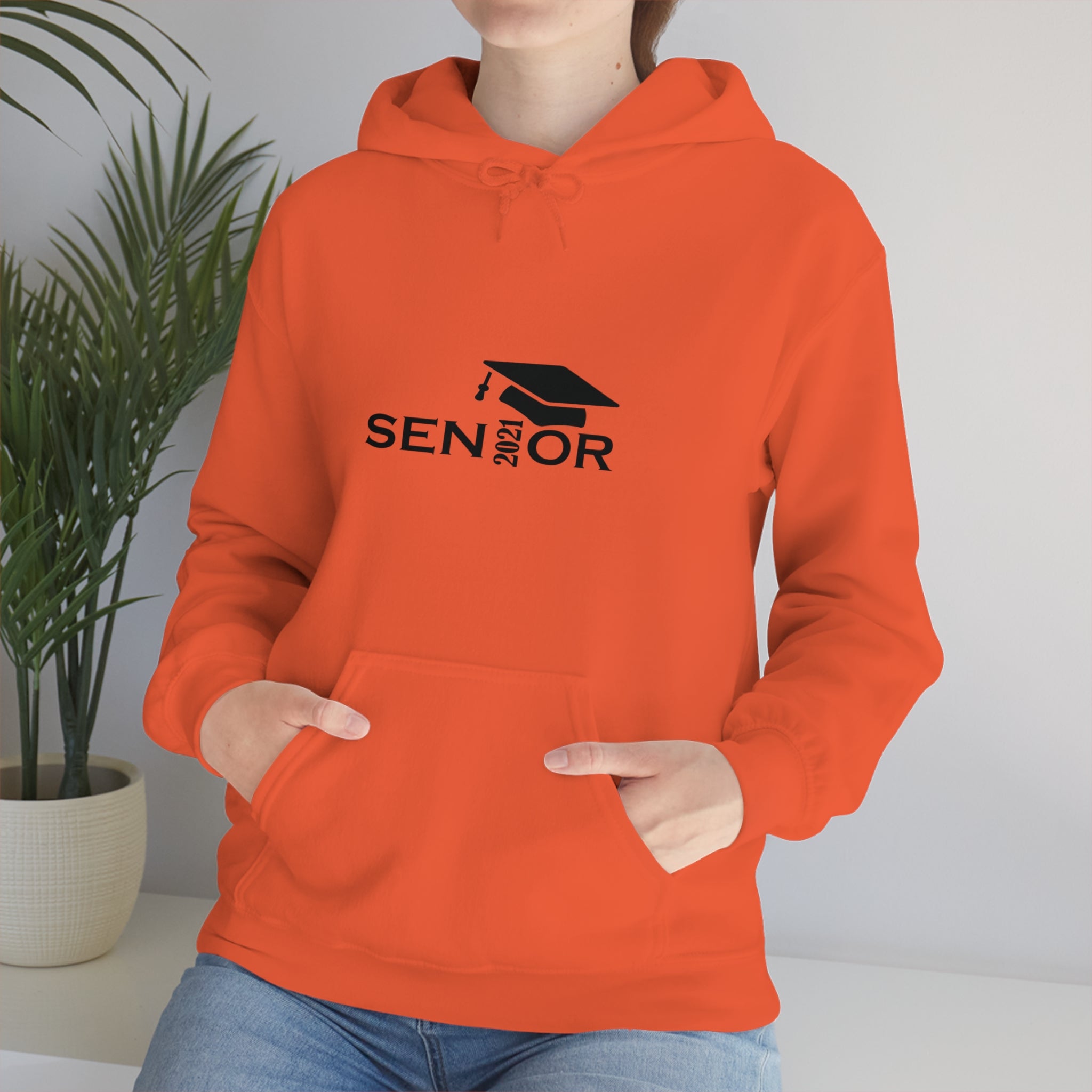 Senior Cap With Class Year Customizable - Unisex Heavy Blend™ Hooded Sweatshirt